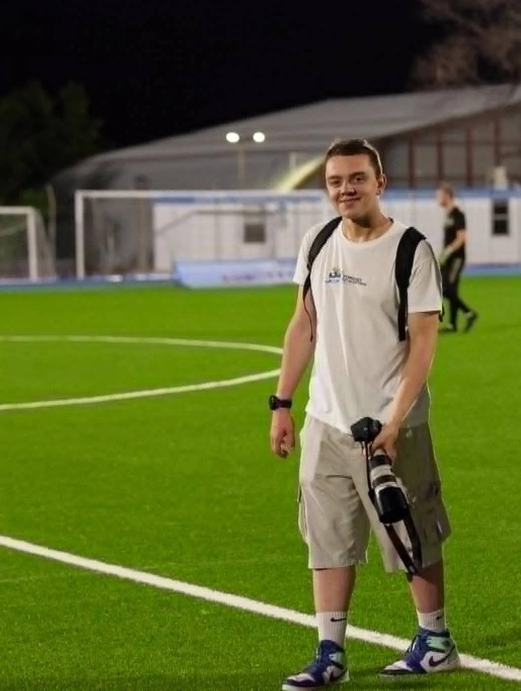 Nicola Zamponi al lavoro come fotografo al Torneo dei Quartieri 2025